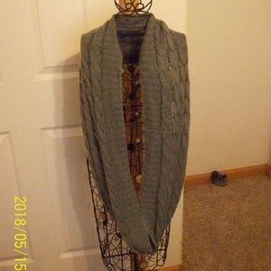 Knitted Eternity Scarf Grey